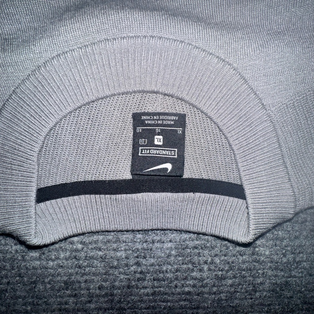 Nike Tiger Woods Crew Sweater, Grey, Size XL - Picture 2 of 5